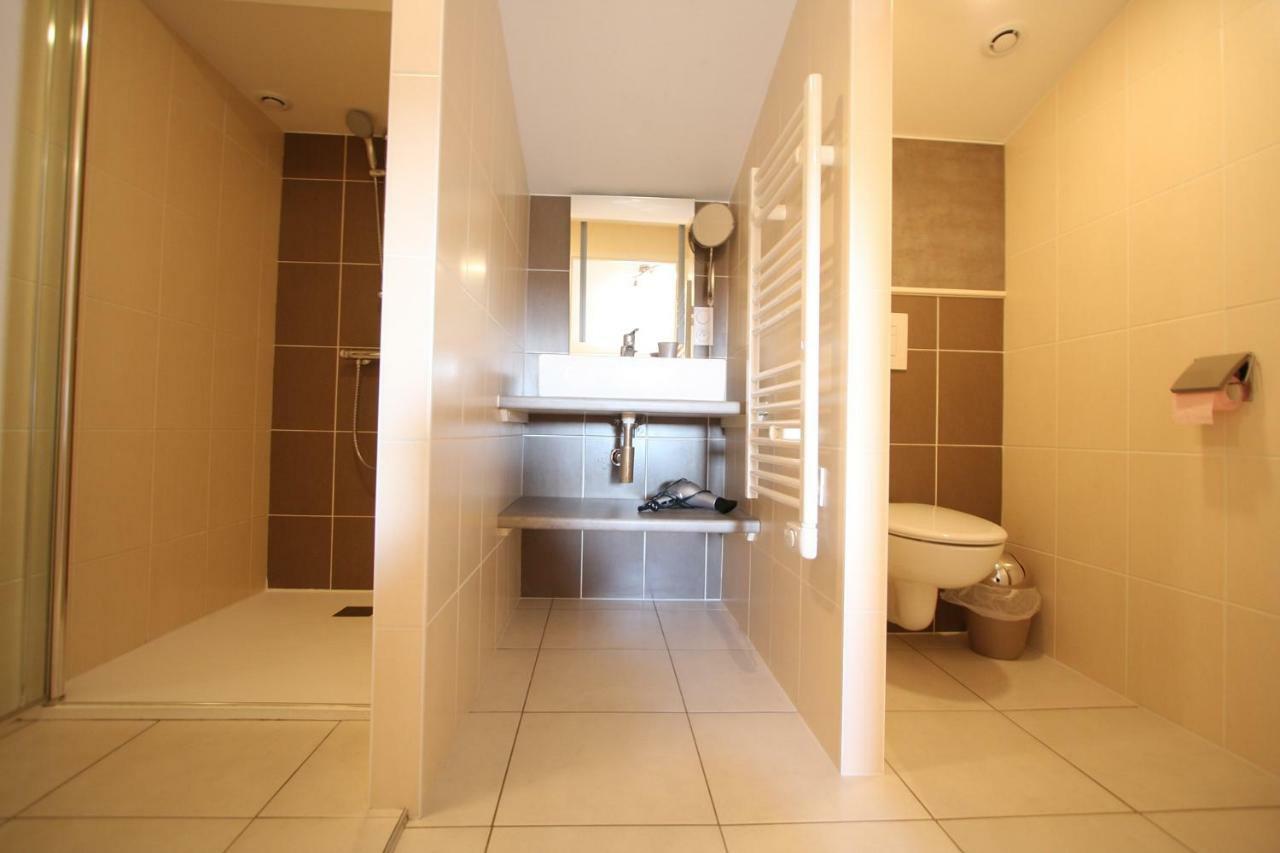 Domaine De La Courillere Bed & Breakfast Le Boupere Bagian luar foto